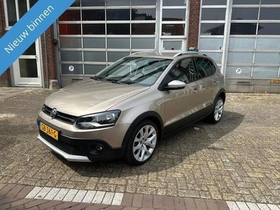 Beige Occasion 2015 VW Polo Cross Hatchback | € 15.749 (Duur)