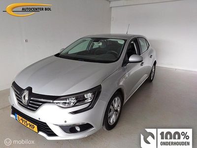 Grijs Occasion 2018 Renault Mégane IV LIMITED Hatchback | € 11.430 (Eerlijke prijs)