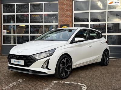 Wit Occasion 2025 Hyundai i20 Hatchback | € 23.495 (Duur)