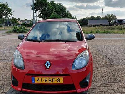 Rood Occasion 2011 Renault Twingo Collection Hatchback | € 2.595 (Eerlijke prijs)