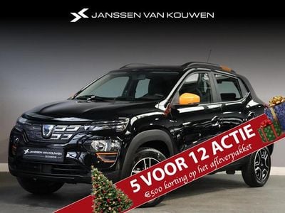 Zwart Gebruikt 2022 Dacia Spring Comfort Plus Hatchback | € 10.495 (Eerlijke prijs)