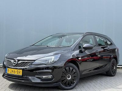 Zwart, metallic lak Gebruikt 2020 Opel Astra Business Stationwagen | € 8.899 (Goede deal)