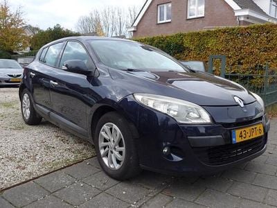 Blauw Gebruikt 2009 Renault Mégane III Dynamique Hatchback | € 2.499 (Eerlijke prijs)