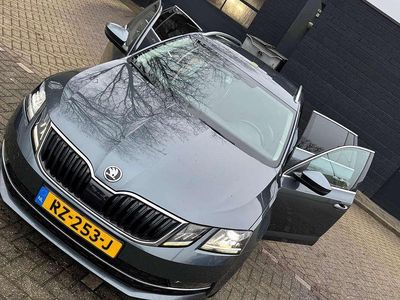 Occasion 2018 Skoda Octavia Stationwagen | € 11.000 (Eerlijke prijs)