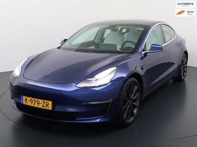 Blauw (metallic) Occasion 2020 Tesla Model 3 Performance Sedan | € 23.950 (Goede deal)