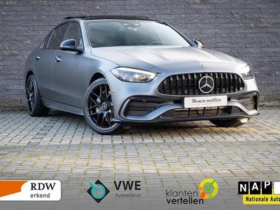 Grijs Occasion 2022 Mercedes C300e AMG line Sedan | € 49.950 (Duur)
