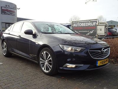 Blauw Gebruikt 2020 Opel Insignia Business Hatchback | € 14.950 (Eerlijke prijs)