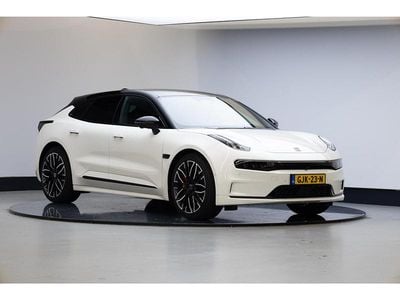 Wit Gebruikt 2024 Zeekr 001 Privilege AWD Hatchback | € 52.950