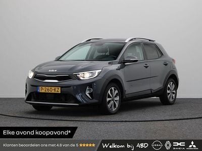 Grijs Occasion 2022 Kia Stonic SUV | € 15.745 (Goede deal)