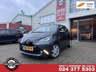 Occasion Toyota Aygo X-cite 69 PK (50 kW) 2015 Grijs Hatchback