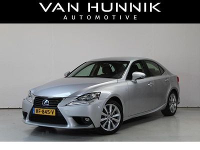 Lexus IS300h
