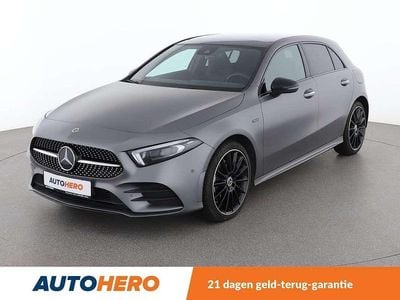 Grijs Gebruikt 2020 Mercedes A250 AMG line Hatchback | € 29.149 (Eerlijke prijs)