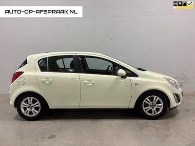 Occasion Opel Corsa Cosmo 95 PK (69 kW) 2011 Groen Hatchback