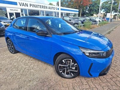 Blauw Occasion 2024 Opel Corsa Hatchback | € 17.995 (Eerlijke prijs)