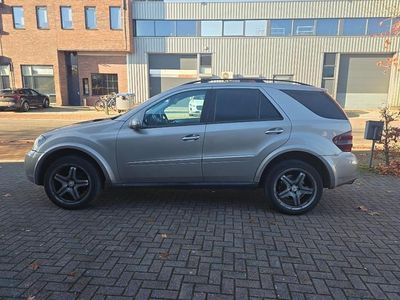 Mercedes ML320