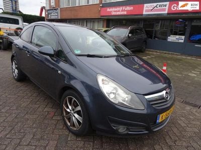 Blauw Gebruikt 2010 Opel Corsa Selection Hatchback | € 2.499 (Goede deal)