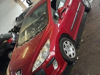 Rood Occasion 2010 Peugeot 308 Hatchback | € 1.000 (Goede deal)