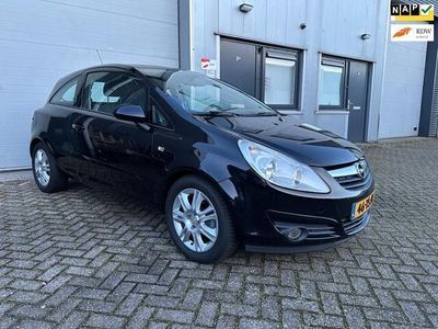 tweedehands Opel Corsa 1.4-16V Enjoy