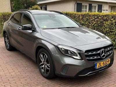 Grijs Gebruikt 2017 Mercedes GLA220 SUV | € 24.750