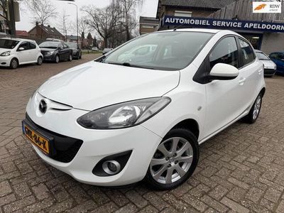 Wit Gebruikt 2013 Mazda 2 Hatchback | € 7.650 (Duur)