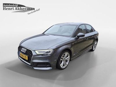Grijs (metallic) Gebruikt 2020 Audi A3 Sport Sedan | € 22.750 (Goede deal)