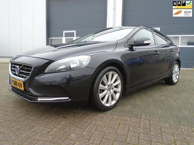 Zwart Gebruikt 2013 Volvo V40 Kinetic Stationwagen | € 4.250 (Duur)