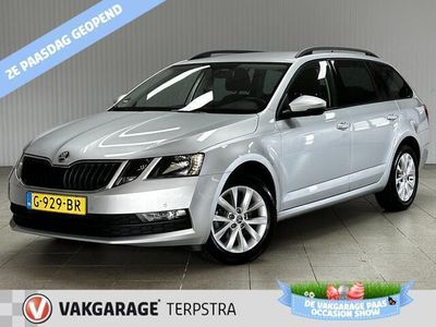 tweedehands Skoda Octavia Combi 1.5 TSI Greentech Business Edition/ Automaat!/ LED Dagrijverl./ 17''LMV/ Apple+Android/ Clima/ Navi/ Cruise/ Bluetooth/ Multi.LEDER.Stuur/ Elek.Pakket/ Isofix/ PDC V+A.