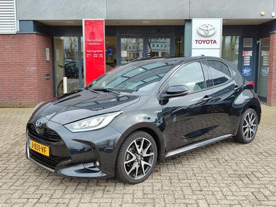 Occasion Toyota Yaris Executive 116 PK (85 kW) 2020 Zwart Hatchback