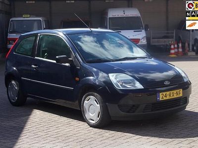 Blauw Gebruikt 2005 Ford Fiesta Style Hatchback | € 2.950 (Iets duurder)