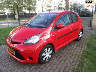 tweedehands Toyota Aygo 1.0 VVT-i Comfort////AIRCO//