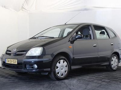 Nissan Almera Tino