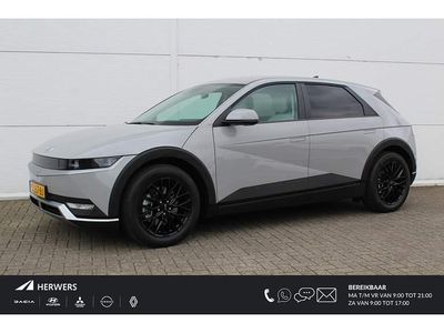 Licht grijs Occasion 2023 Hyundai Ioniq Hatchback | € 31.835