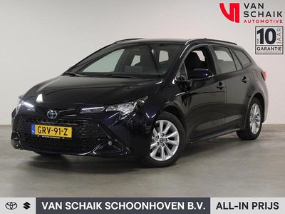 Blauw (metallic) Occasion 2024 Toyota Corolla Active Stationwagen | € 29.950 (Iets duurder)