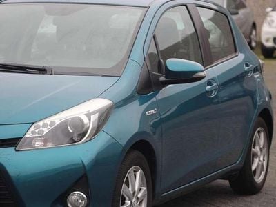 Occasion 2014 Toyota Yaris Hybrid Club Sedan | € 8.000 (Super prijs)