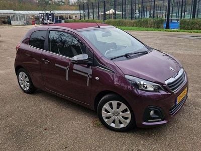 Paars Gebruikt 2016 Peugeot 108 Active Hatchback | € 5.900 (Goede deal)