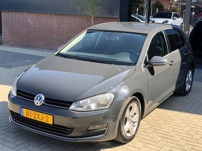 Grijs Gebruikt 2013 VW Golf VII Highline Hatchback | € 6.749 (Eerlijke prijs)