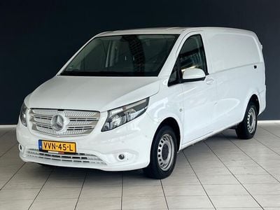 Wit Occasion 2022 Mercedes Vito Van | € 26.945 (Goede deal)