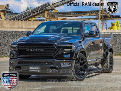 tweedehands Dodge Ram PICKUP 1500 LIMITED NIGHT BLACK | 2024 | LPG | RAMBOX | MWK | VIRTUAL | HUD ADG | SER LUCHTVERING | MEEST VOLLE UITVOERING | 5.7 V8 HEMI 402PK | CREW CAB | DUBBELE CABINE | DC | 5 PERSOONS | GRIJSKENTEKEN BEDRIJFS AUTO | VOORRAAD NUMMER 149226 |