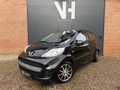 Zwart Occasion 2011 Peugeot 107 Sportium Hatchback | € 2.950 (Eerlijke prijs)