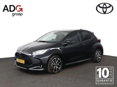 Zwart Occasion 2021 Toyota Yaris Executive Hatchback | € 23.950 (Eerlijke prijs)