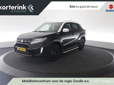 Zwart, metallic lak Nieuw 2025 Suzuki Vitara Style SUV | € 35.999