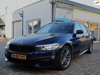 Zwart Gebruikt 2019 BMW 520 M Sport Stationwagen | € 22.750 (Eerlijke prijs)