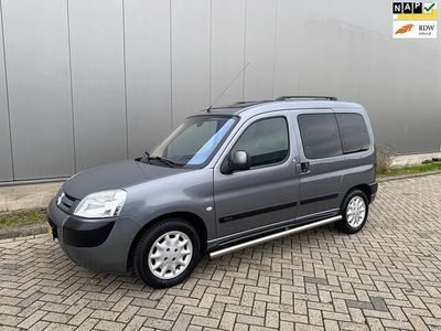 Grijs (metallic) Occasion 2004 Citroën Berlingo MPV | € 4.500 (Duur)
