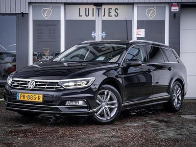 Zwart Occasion 2017 VW Passat Highline Stationwagen | € 16.900 (Iets duurder)