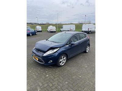 tweedehands Ford Fiesta 1.6 TDCi ECOnetic Titanium / AUTO HEEFT VOORSCHADE