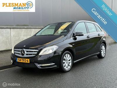Zwart Gebruikt 2012 Mercedes B180 Ambition MPV | € 7.500 (Eerlijke prijs)