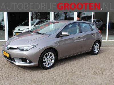 tweedehands Toyota Auris 1.8 Hybrid Aspiration//NAVI//CAMERA//TREKHAAK!!