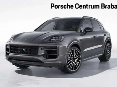 Grijs Nieuw 2025 Porsche Cayenne Turbo E-Hybrid SUV | € 259.998 (Duur)