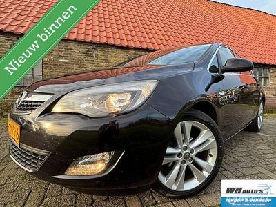 Zwart Occasion 2011 Opel Astra Sport Hatchback | € 2.990 (Eerlijke prijs)
