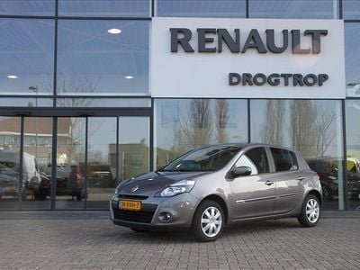 Occasion Renault Clio IV Collection 75 PK (55 kW) 2012 Gris casiopee (grijs metallic) Hatchback